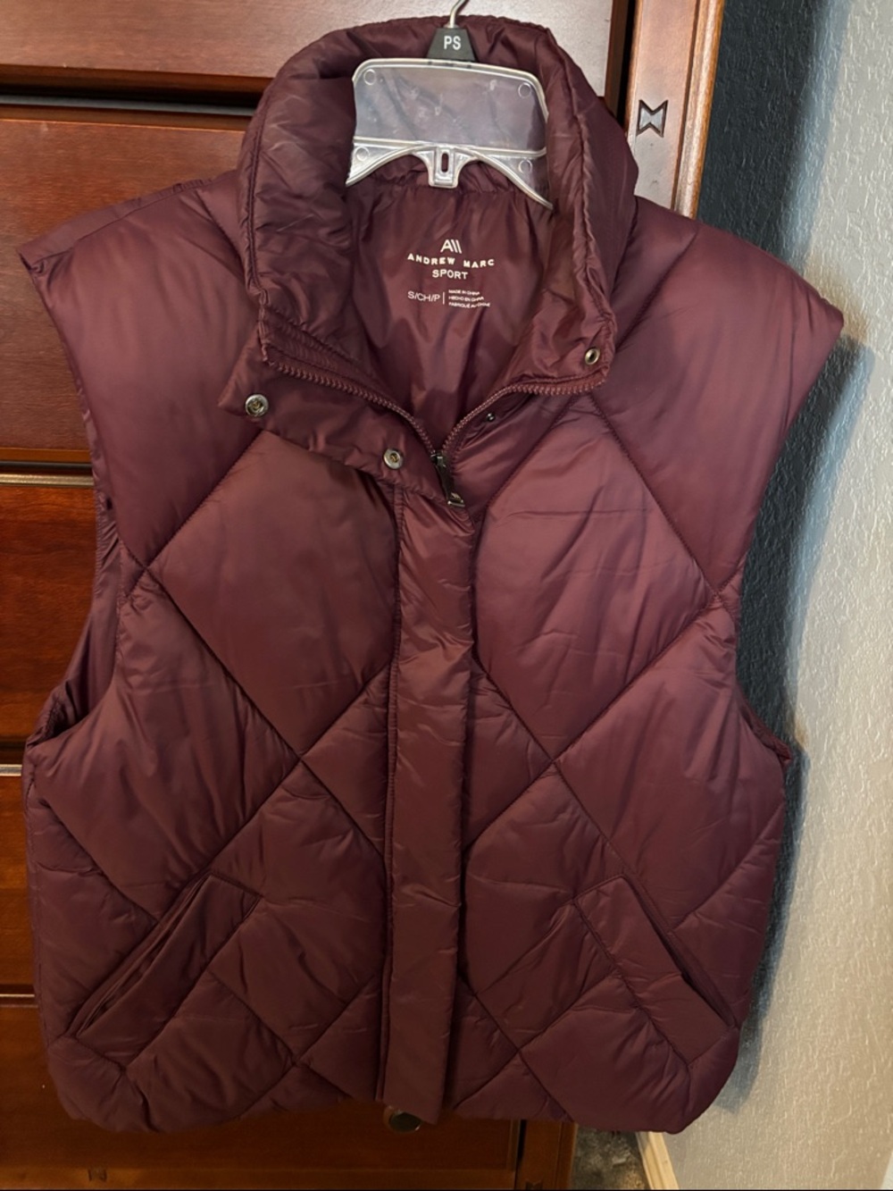 Andrew Marc Quilted Puffer Vest in Burgundy Wine
